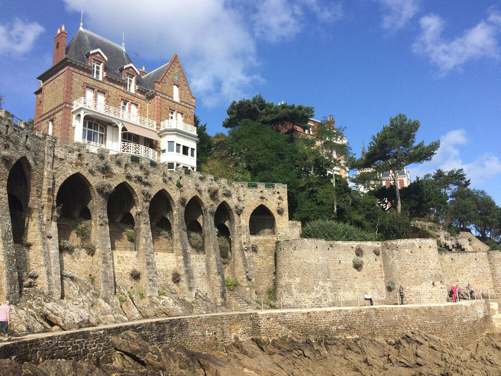 Brittany & Normandy Easygoing Walking Tour — Backroads